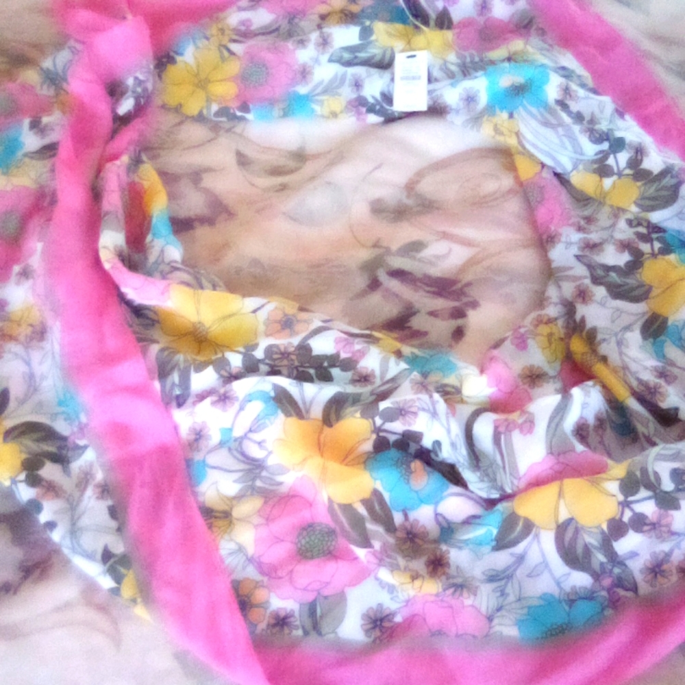 BEAUTIFUL SCARF